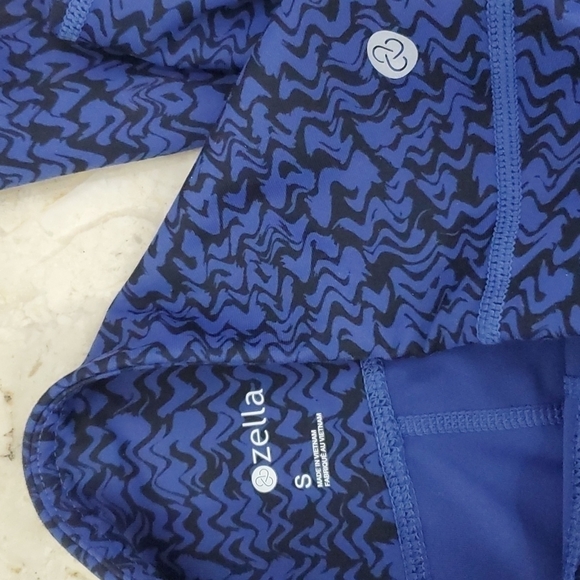 NEW Live In High Waist Ankle Performance Leggings Blue Twilight Wave Print Small - Picture 10 of 10